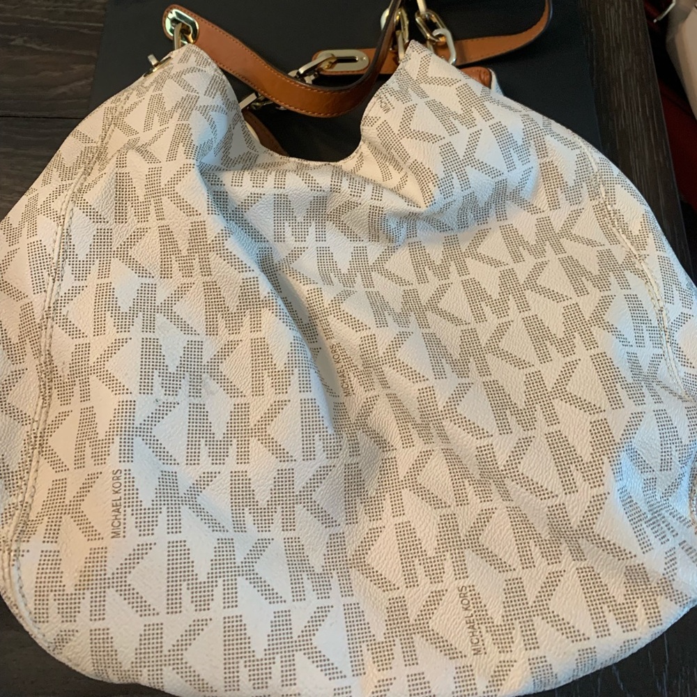 Michael kors purse